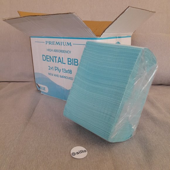 125 pcs Patient Bibs / Dental Bibs - Picture 2 of 10